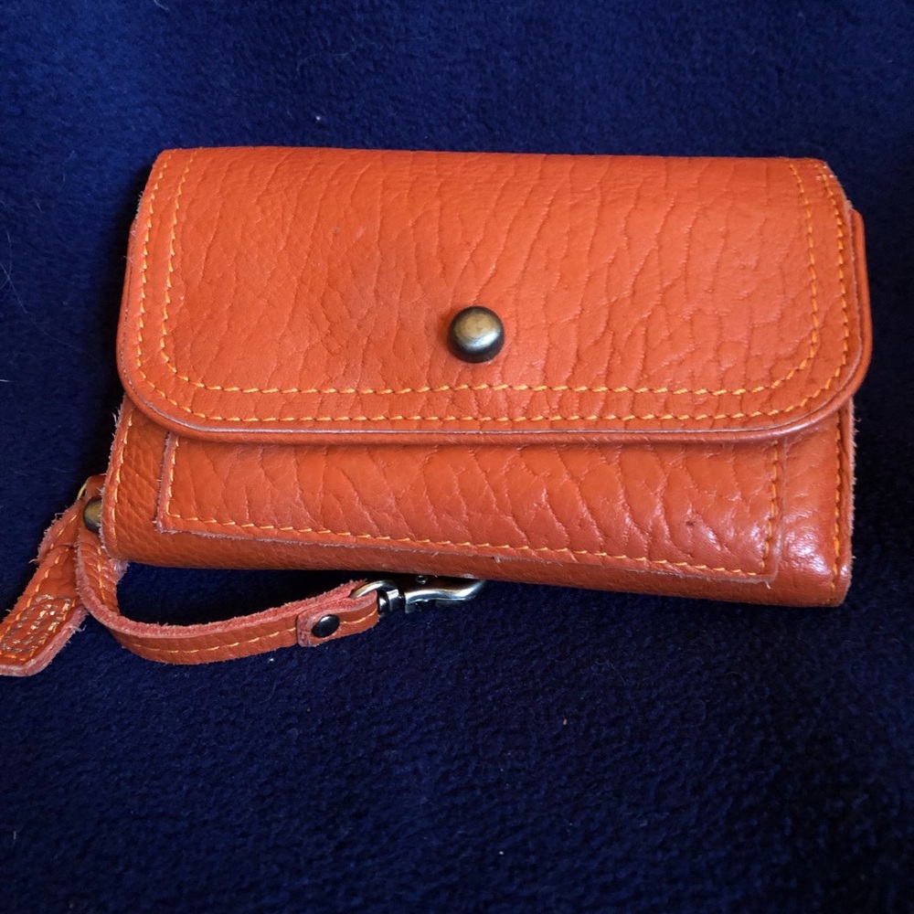 Lumi wallet in rust leather